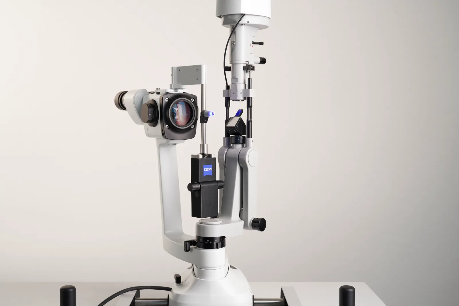ZEISS SL 800 — Тонометр AT 030 и Fundus VarioView