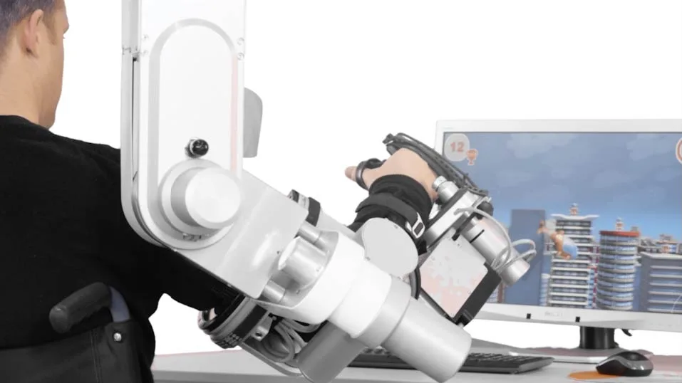 Hocoma ArmeoPower — Более двадцати пяти упражнений с обратной связью