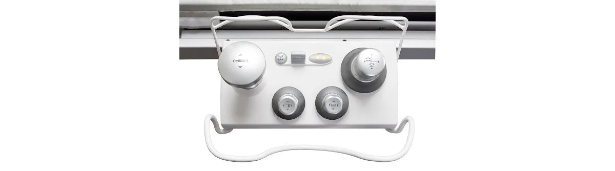 GE HealthCare Innova IGS 630 — SmartBox и управление у стола пациента