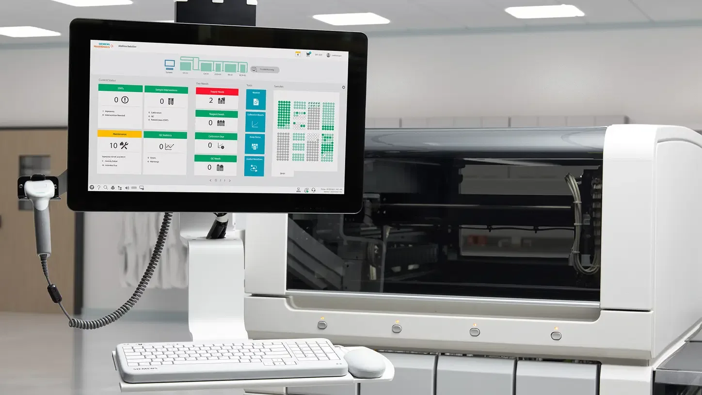 Siemens Healthineers Atellica CH 930 — Плиточный интерфейс оператора
