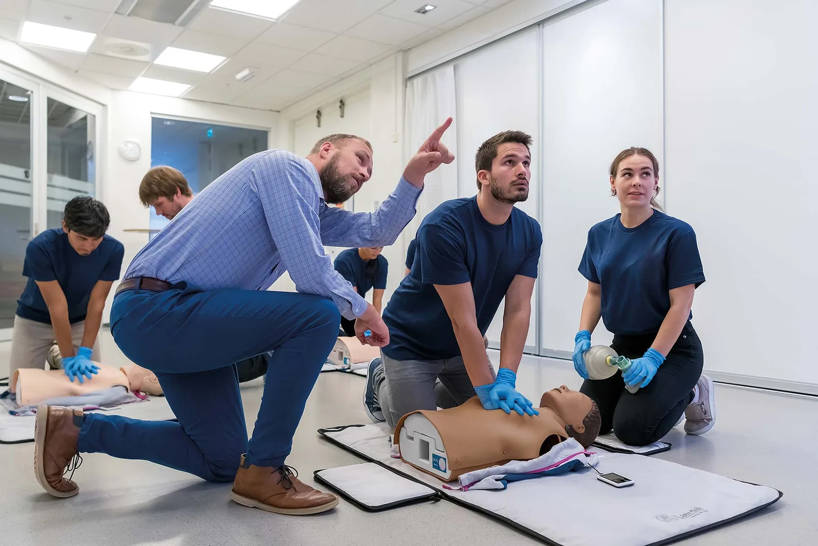 Laerdal Resusci Anne QCPR — Пять метрик качества СЛР одновременно